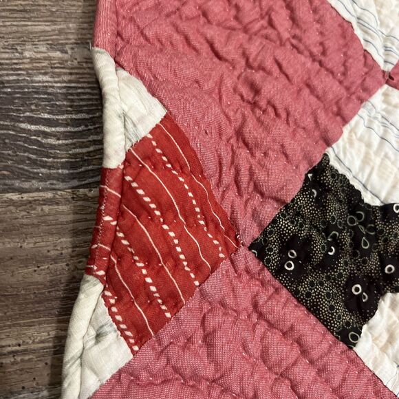 Vintage Handmade Bow Tie Pieced Single Quilt 73x66 - Picture 12 of 16